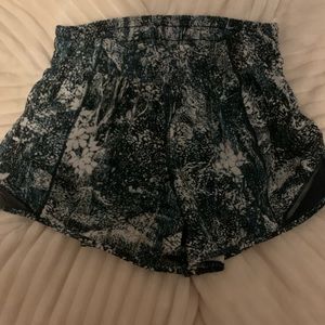 Women’s Lululemon Hotty Hot Shorts